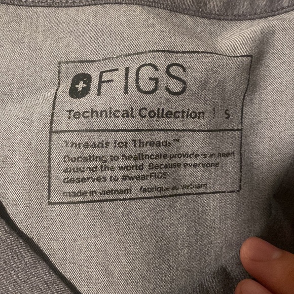 Figs Scrubs top technical collection small S slightly used good condition - Picture 2 of 2